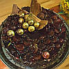 fotka Kuchask pohotovost - Vinn dort s krmem a hroznovm vnem v el