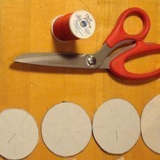 Látková růžičková broč