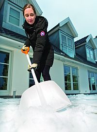 lopata Fiskars SnowXpert