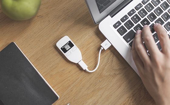 Trezor - model ONE Trezor - model ONE