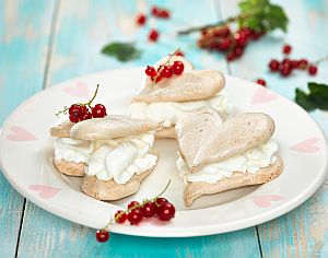 Sněhová Pavlova srdíčka Sněhová Pavlova srdíčka