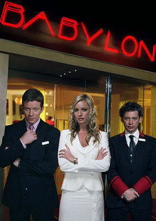 FOTKA - Lsky, nenvist a tst v novm serilu Hotel Babylon