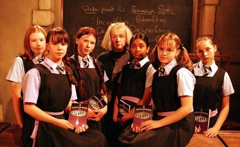 FOTKA - Knin srie ARODJNICE KOLOU POVINN (THE WORST WITCH)