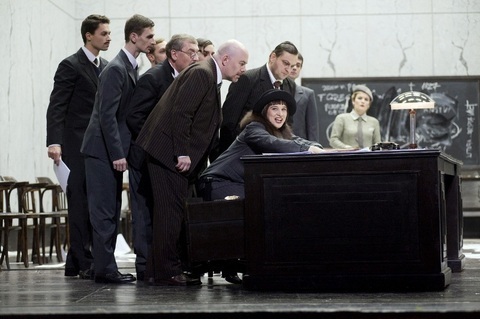 FOTKA - spn Jankova opera Vc Makropulos se vrac do Nrodnho divadla