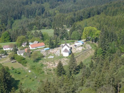 FOTKA - V lesch u hradu Landtejn naleznete vojensk bunkry