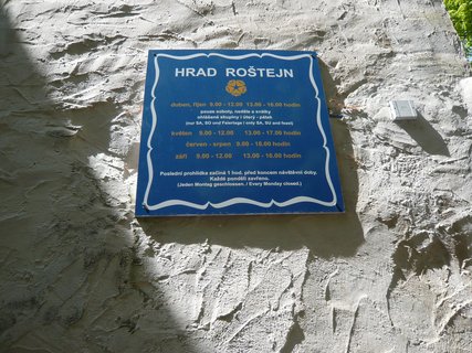 FOTKA - Temn hrad Rotejn postavil sm bel