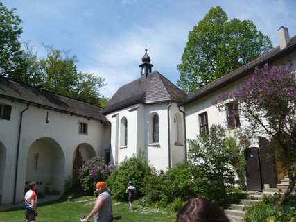 FOTKA - Temn hrad Rotejn postavil sm bel