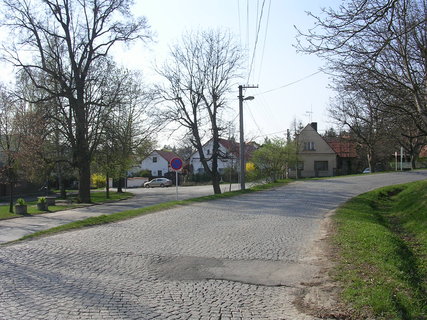 FOTKA - Obec Hraditko s baroknm zmekem