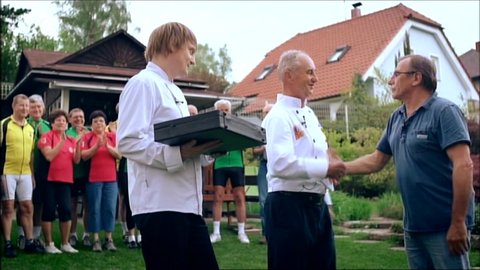 FOTKA - ije jenom 2x - Z antuky ke sporku