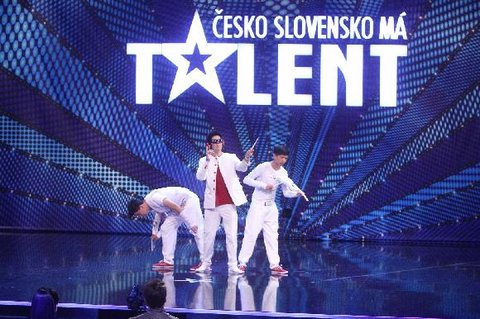 FOTKA - Skupina Tumar KR dalm semifinalistou esko Slovensko m talent 2013