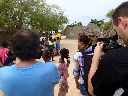 FOTKA - eny na cestch 9.2. 2014  Senegal