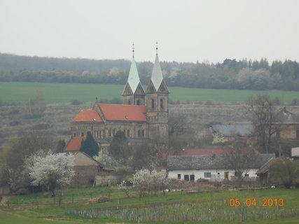 FOTKA - Kostel Nanebevzet Panny Marie v Grunt