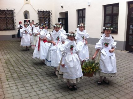 FOTKA - Nae tradice - Krlovniky a otvrn studnek