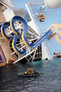 FOTKA - Potopen lodi Costa Concordia - rok po tragdii