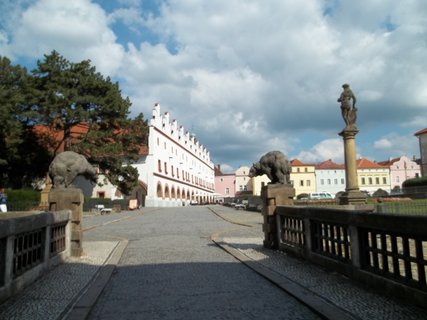 FOTKA - Nov Msto nad Metuj a blzk okol