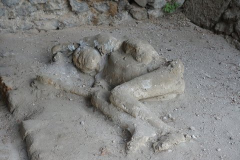FOTKA - Pompeje - Tajemstv zkamenlch tl