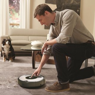 FOTKA - et zkaznci rozhodli: iRobot Roomba 620 se stala produktem roku 2014