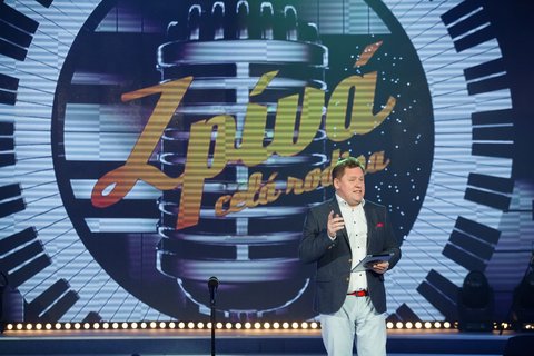FOTKA - Zpv cel rodina 27. 6. 2015