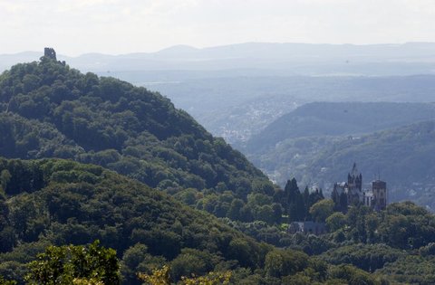 FOTKA - Na kolech za hrady a zmky na romantickm Rnu