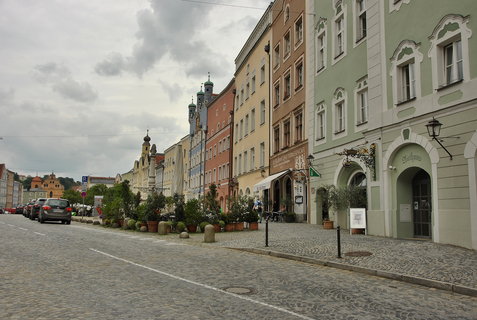 FOTKA - Oknko k sousedm: Burghausen