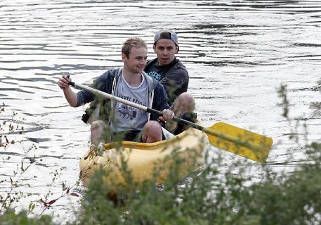 FOTKA - Petr Lexa z kapely SLZA posilou serilu PSTAV