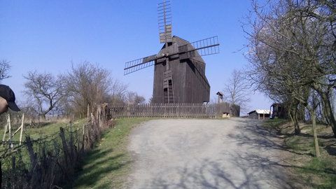 FOTKA - Vtrn mln - Klobouky u Brna