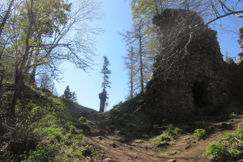 FOTKA - Vratec, hrad a prodn rezervace na Slovensku