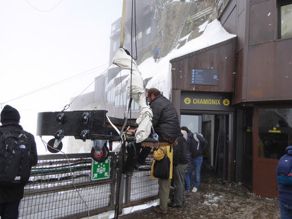 FOTKA - S rodinou na cestch - 3. st: Aiguillle du Midi a cesta dom