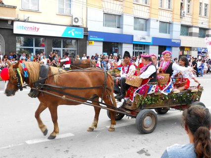 FOTKA - Vlet na festival r do Kazanlaku