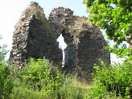 FOTKA - Zcenina hradu Lestkov-Egerberg a Pertejn