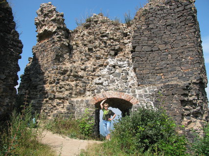 FOTKA - Zcenina hradu Lestkov-Egerberg a Pertejn