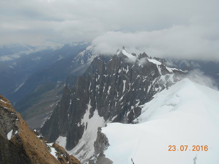 FOTKA - Hora Aiguille du Midi a asn leteck pohled na vrchol Mont Blanku