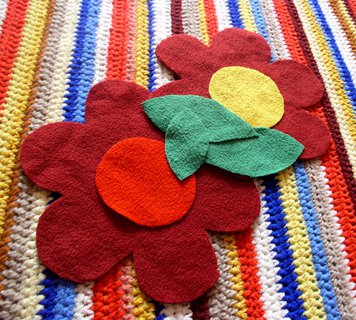 FOTKA - Vyrob si sama: Hkovan kobereek s kytikami