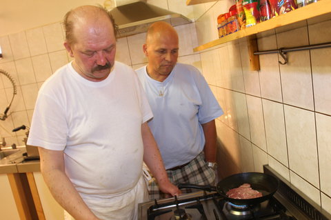 FOTKA - Ano fe - Restaurace U Pavouka - Hoesadla