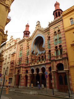 FOTKA - Prohldka Jeruzalmsk synagogy v Praze