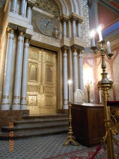 FOTKA - Prohldka Jeruzalmsk synagogy v Praze