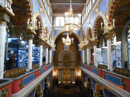 FOTKA - Prohldka Jeruzalmsk synagogy v Praze