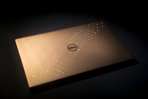 FOTKA - Notebook Dell vlimitovan edici osln luxusnmi kily