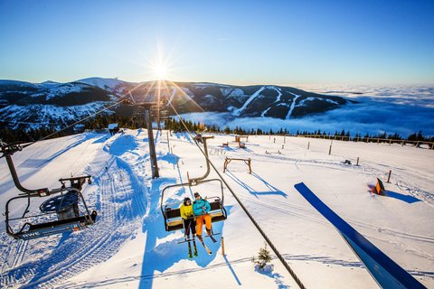 FOTKA - Skiarel ve pindlu nabz nejvce sjezdovek v jednom arelu z cel esk republiky