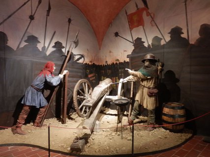 FOTKA - Husitsk muzeum v Tboe - Kdo s bo bojovnci, uvidte v expozici!