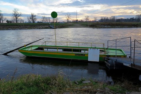 FOTKA - Obec Luec nad Vltavou 