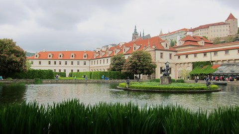 FOTKA - Pozvn Sentu Parlamentu R jsem pijala