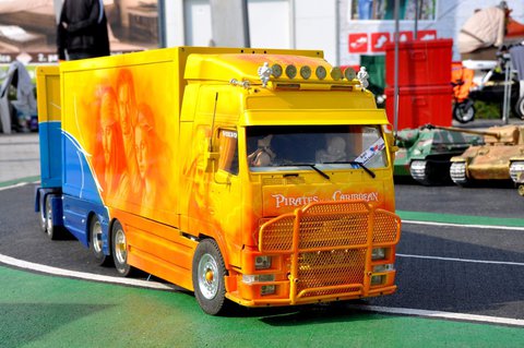FOTKA - iklv Mln zve na mimodnou akci Truck arna