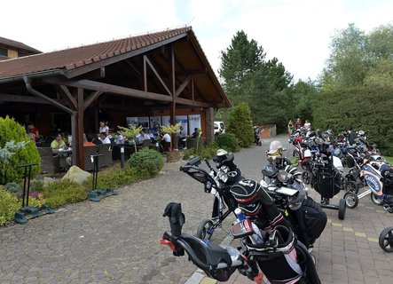 FOTKA - Poest golf pome pacientm sporuchou srlivosti krve