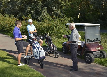 FOTKA - Golfist podpoili nadan fond AQUAPURA