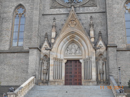 FOTKA - Kostel svat Ludmily v Praze