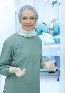 FOTKA - Tereza Kostkov asistovala na oddlen plastick chirurgie