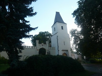 FOTKA - Hrad Kmen s pekrsnou zahradou