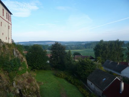 FOTKA - Hrad Kmen s pekrsnou zahradou