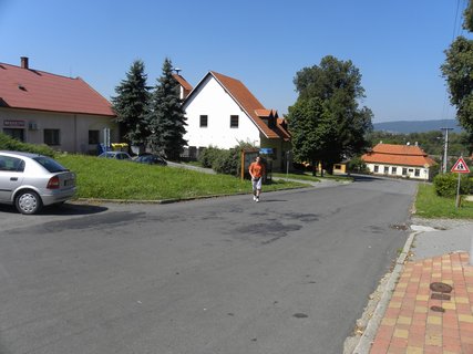 FOTKA - Tn nad Bevou s hrobem dcery Bedicha Smetany